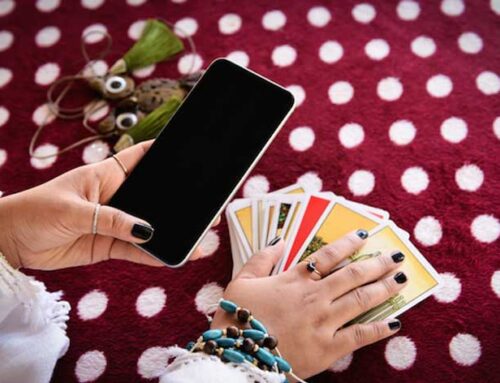 Τι να ρωτήσετε σε μια συνεδρία με Μέντιουμ: Ο απόλυτος οδηγός προετοιμασίας